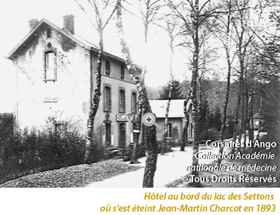 Hôtel au bord du lac de Settons