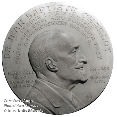 Plaque