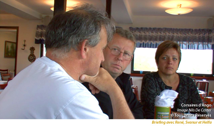 René, Svanur et Helfa